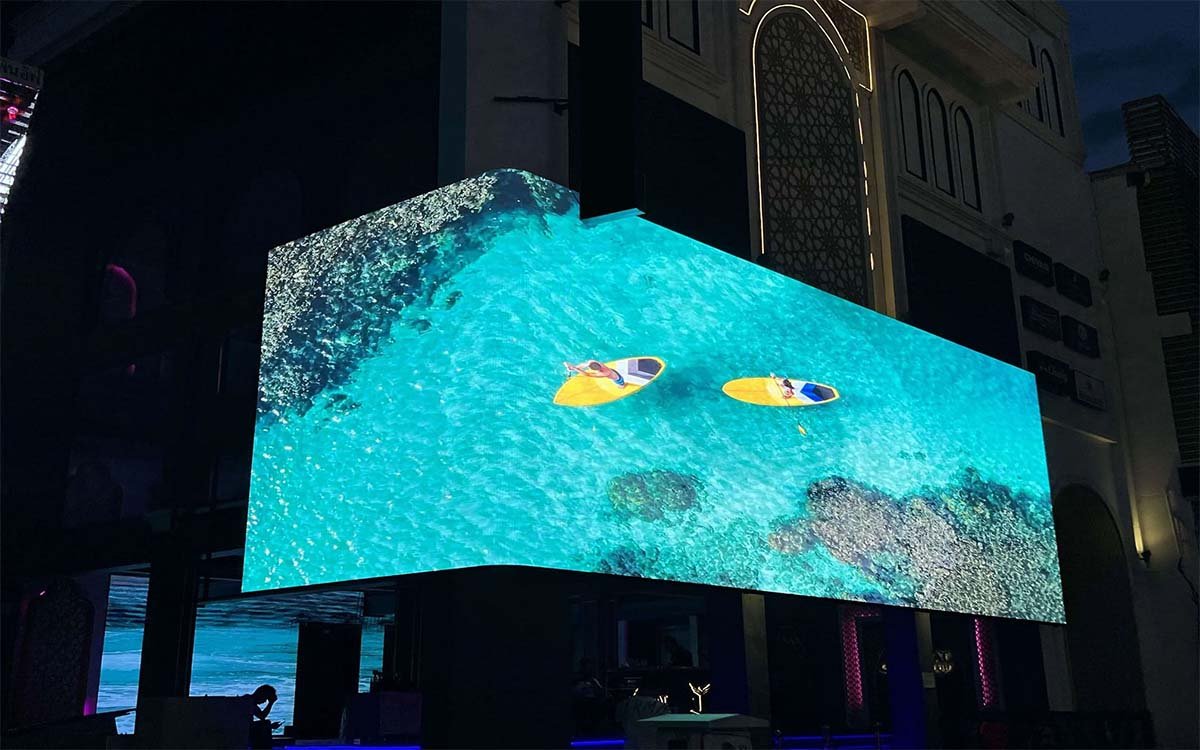Building Facade LED Advertising Billboard Fixed Installation
