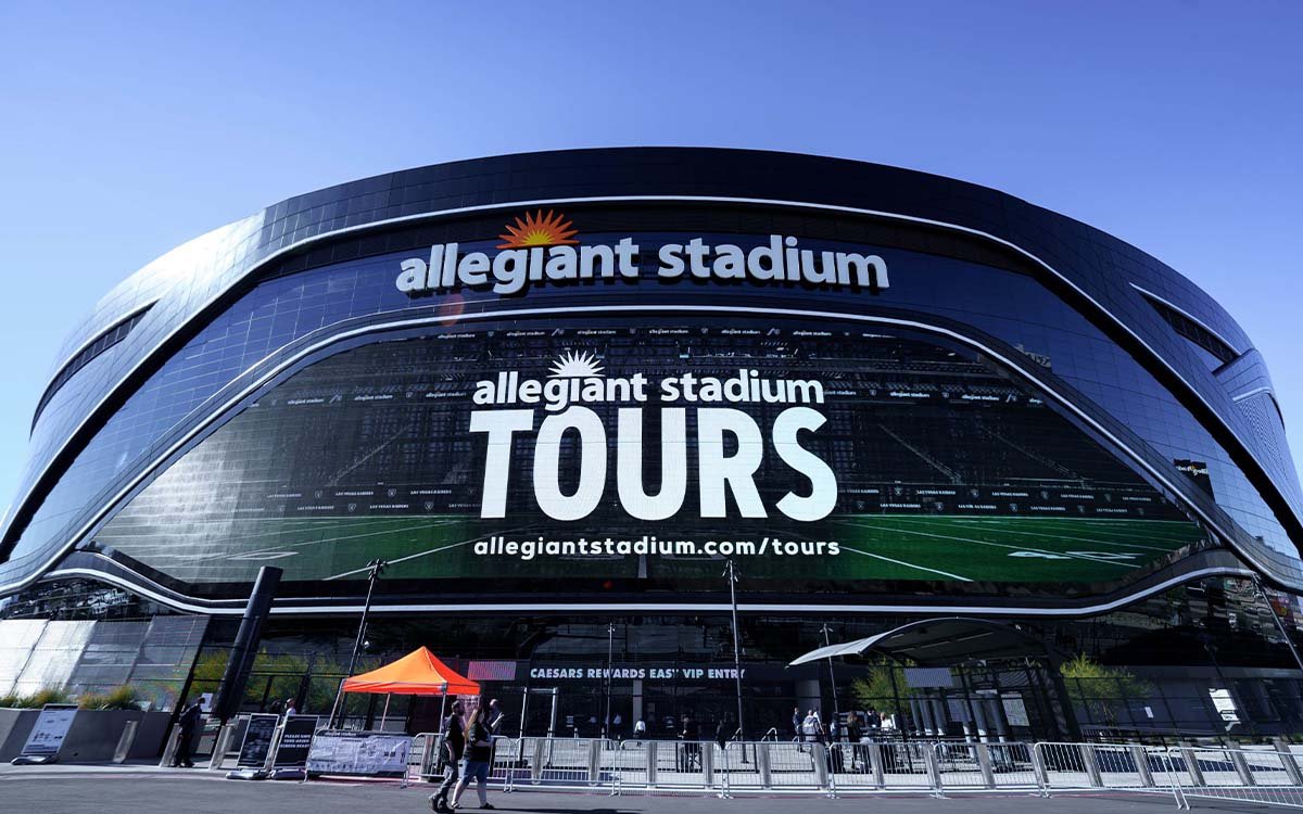 Stadium LED Advertising Billboard Facade Installation
