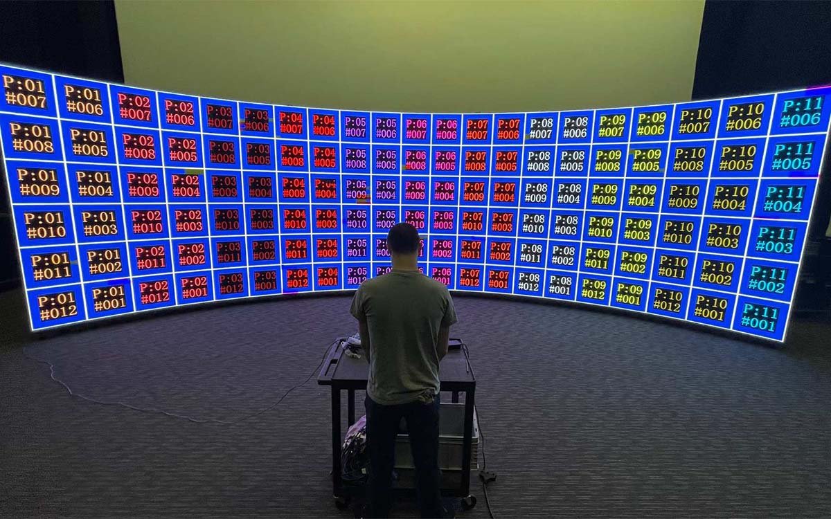 Calibration and testing of LED display installation